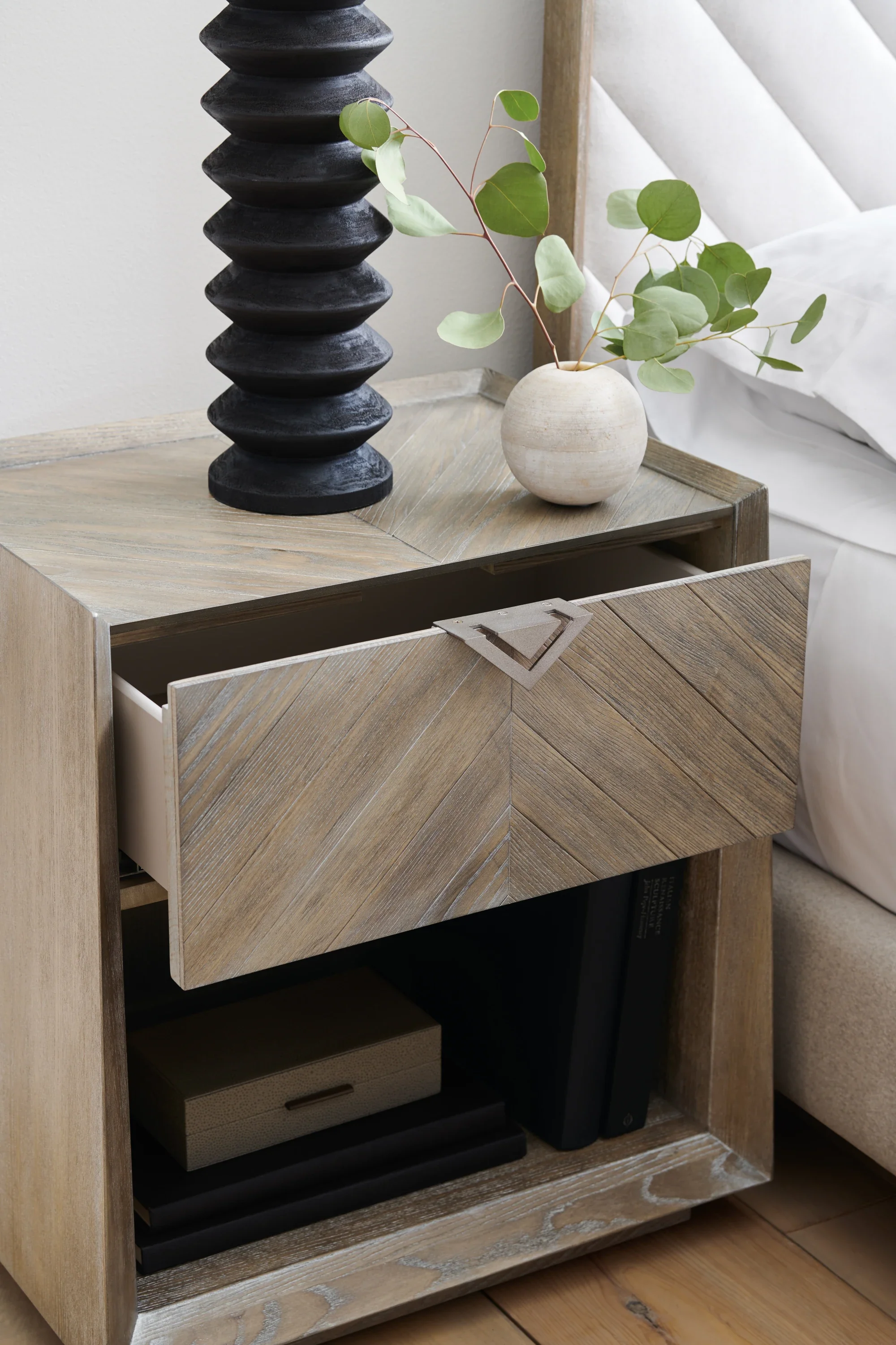 Earthly Delight - Image 3