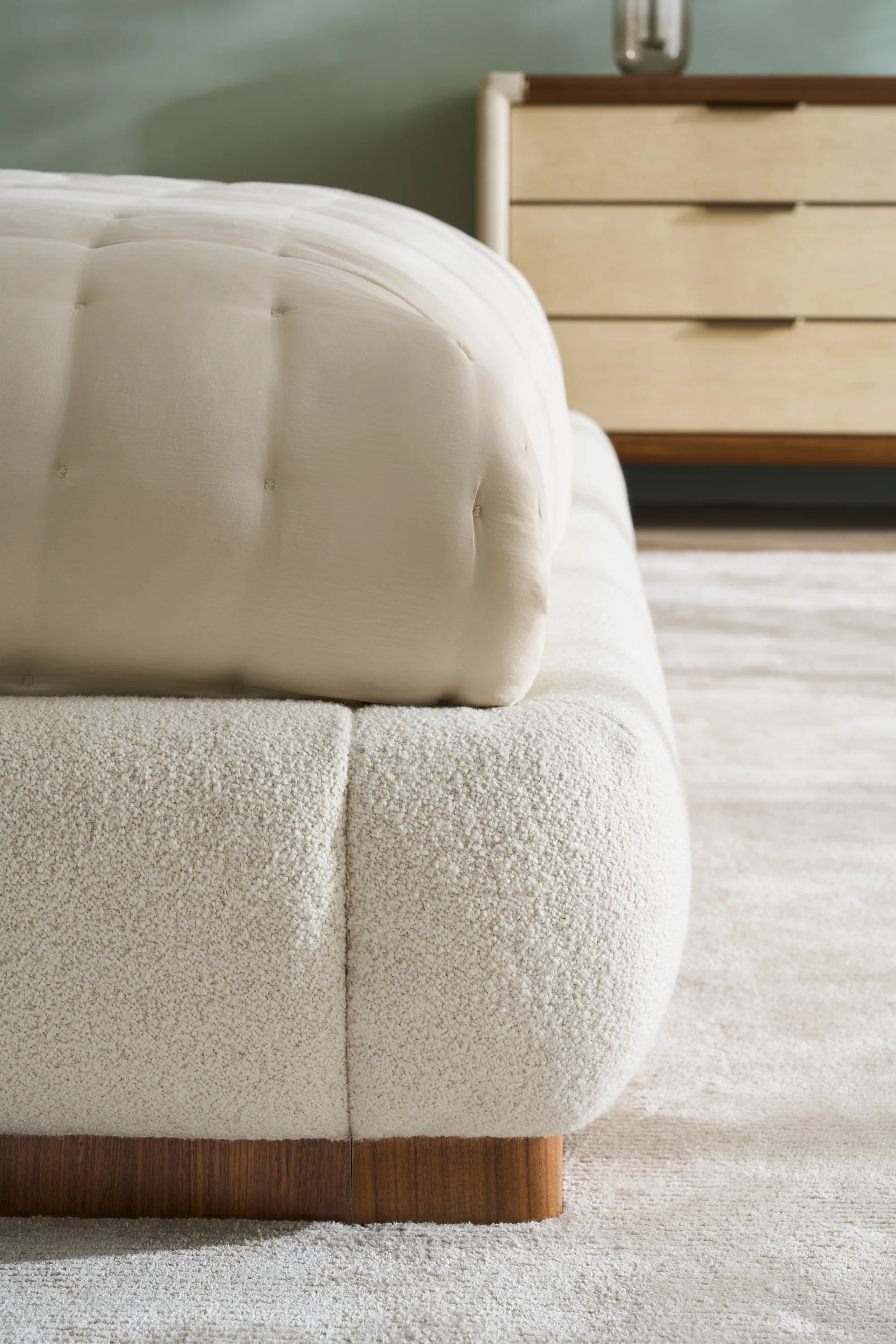Botero King Bed - Image 4