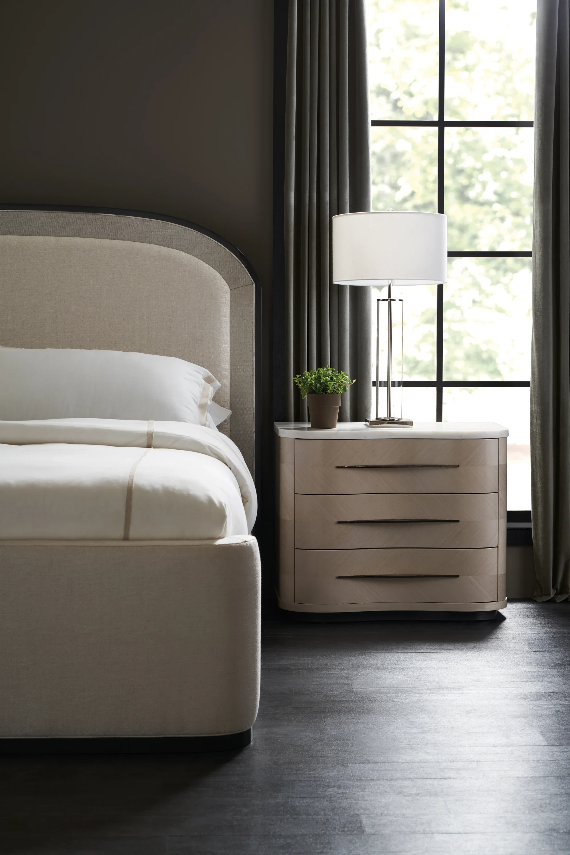 Wanderlust Bed Qn Fb - Image 3