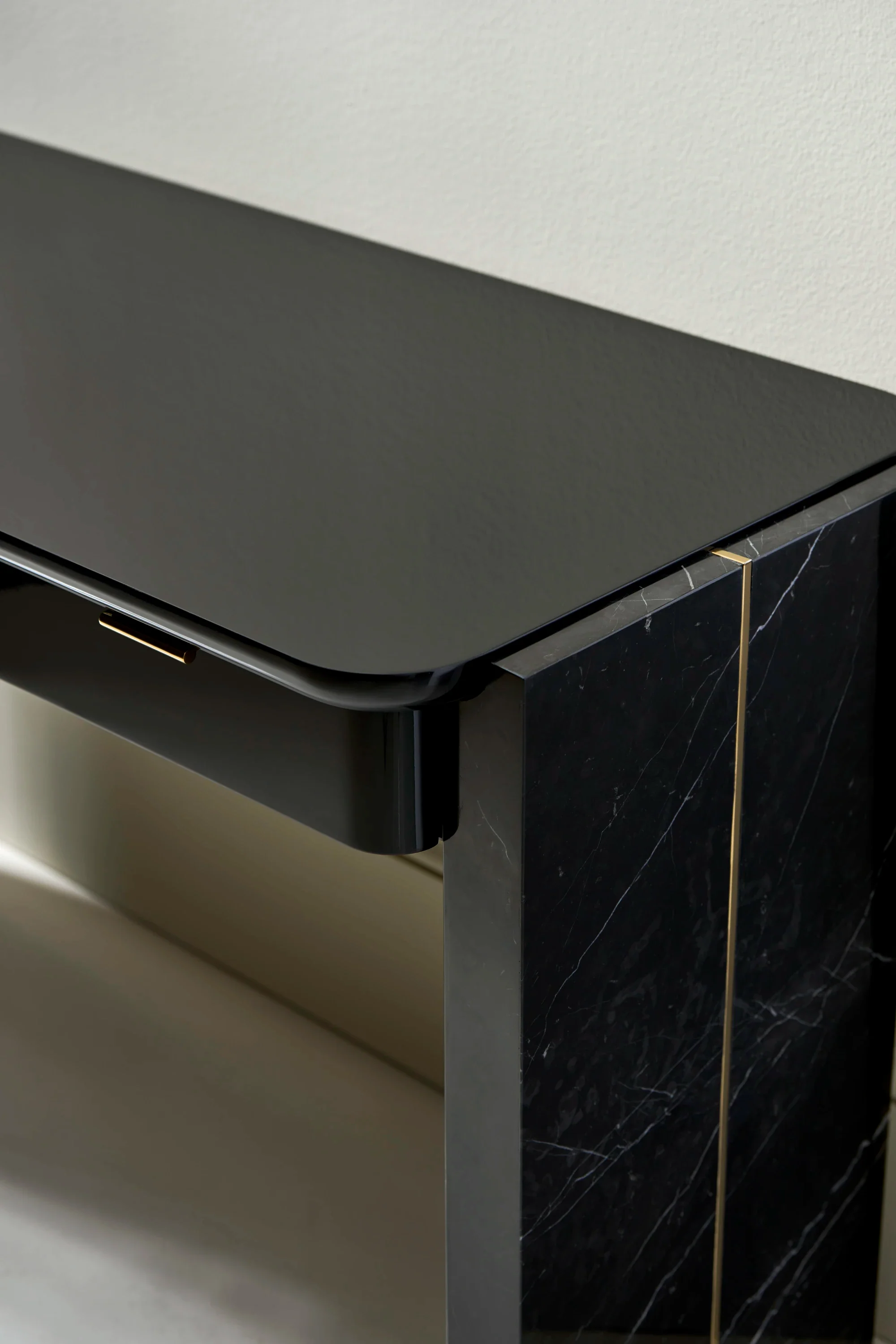 Overlap Vanity Dark - Image 6