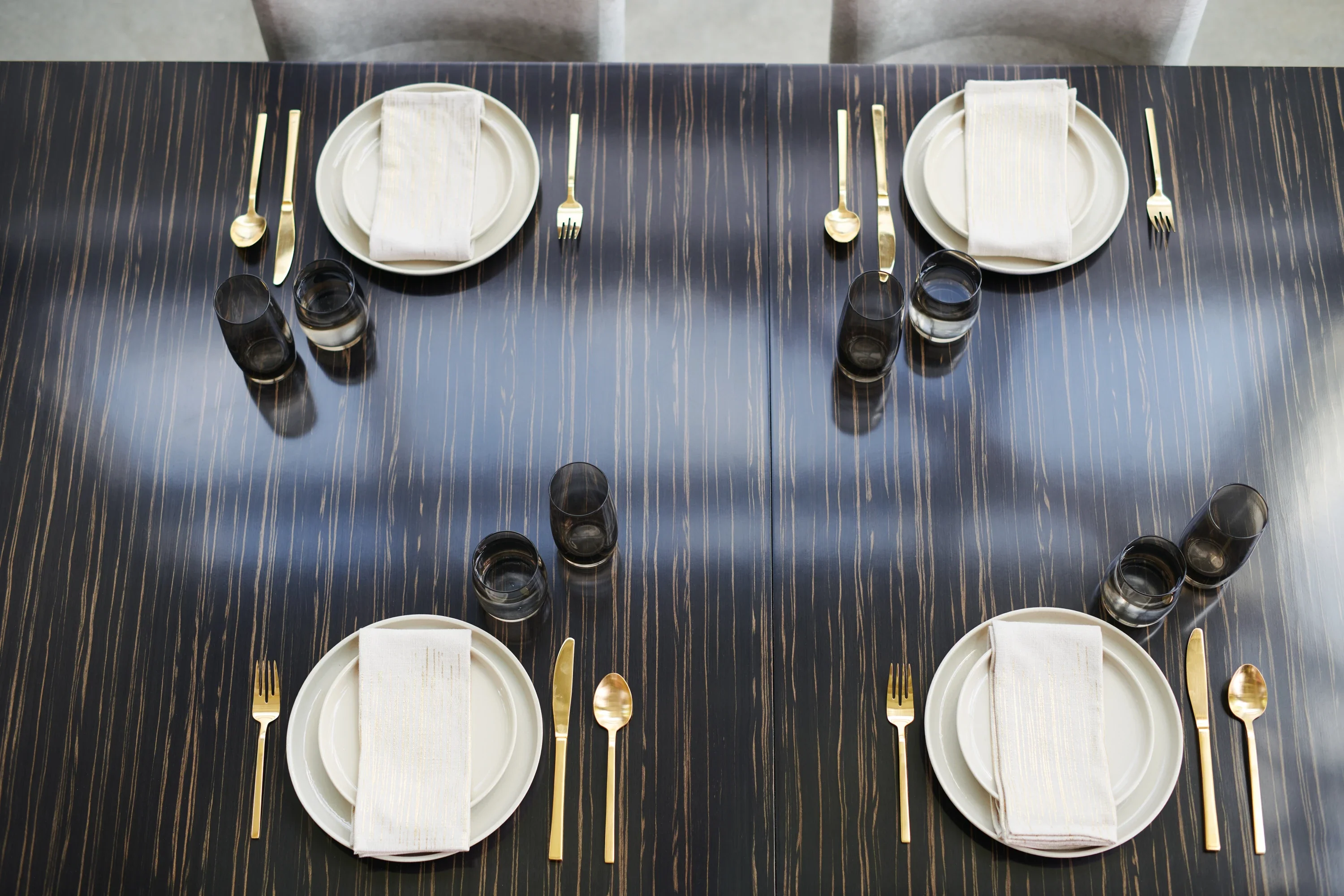Edge Dining Table - Image 3