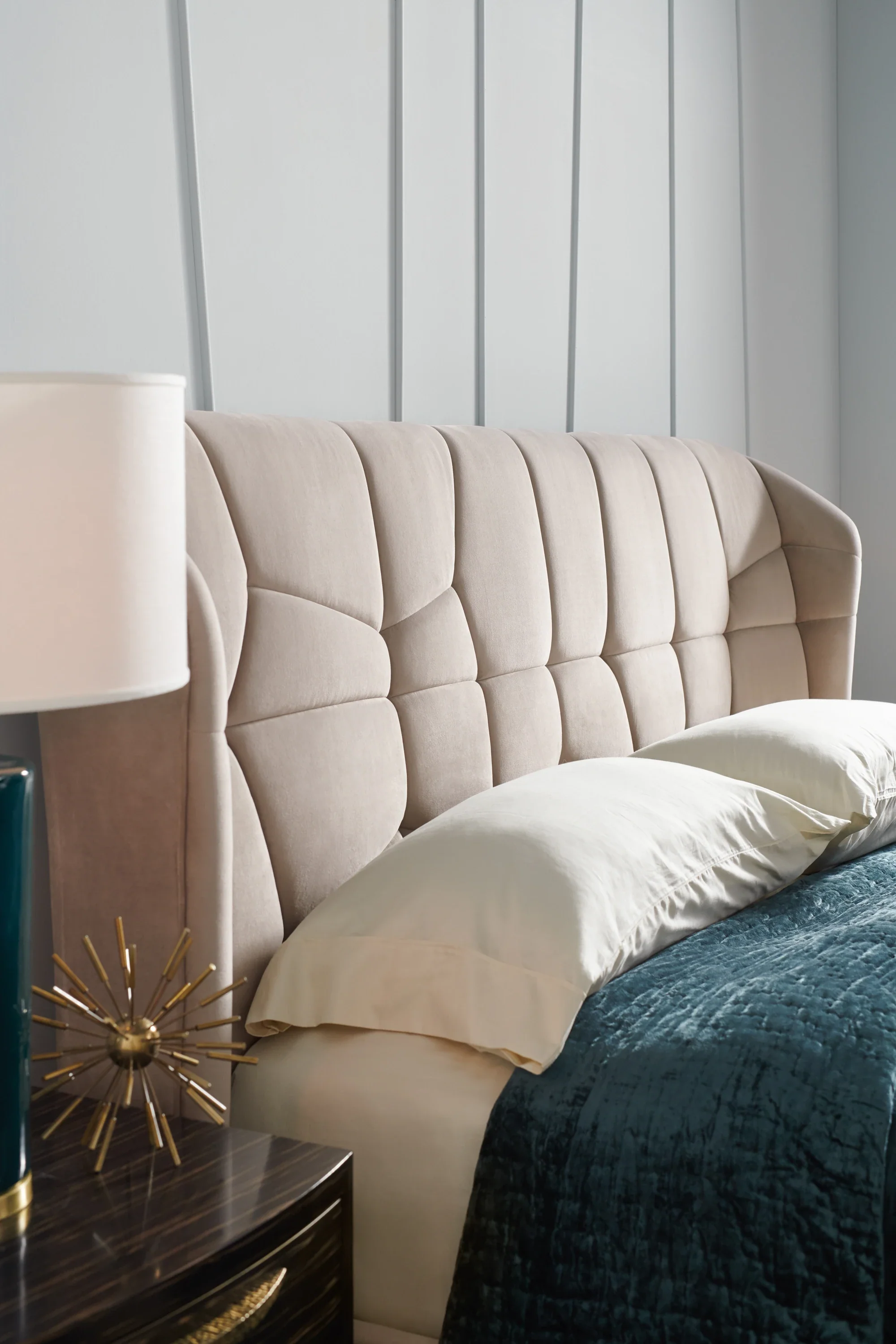 Vector Uph Bed Qn Fb - Image 2