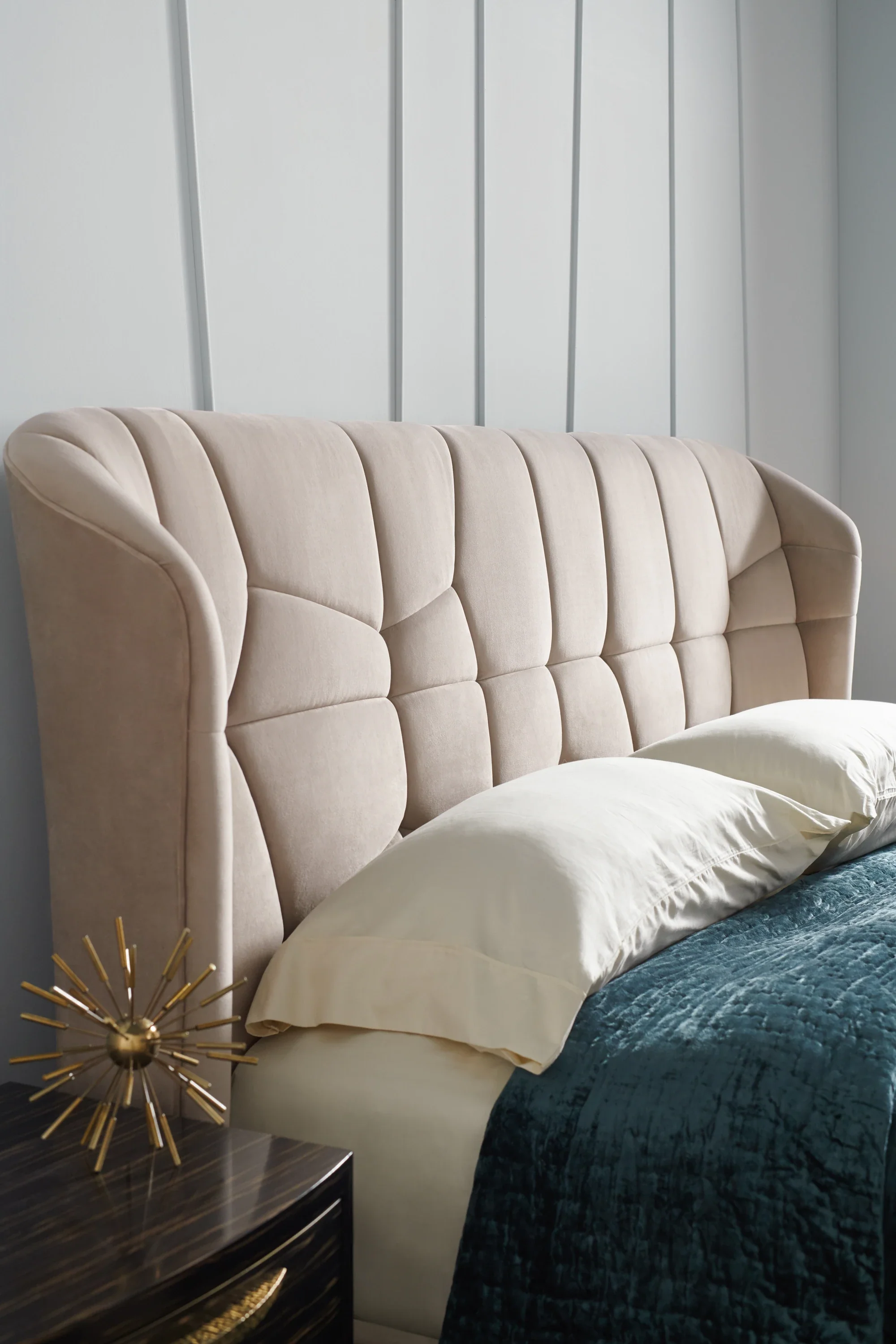 Vector Uph Bed Qn Fb - Image 3