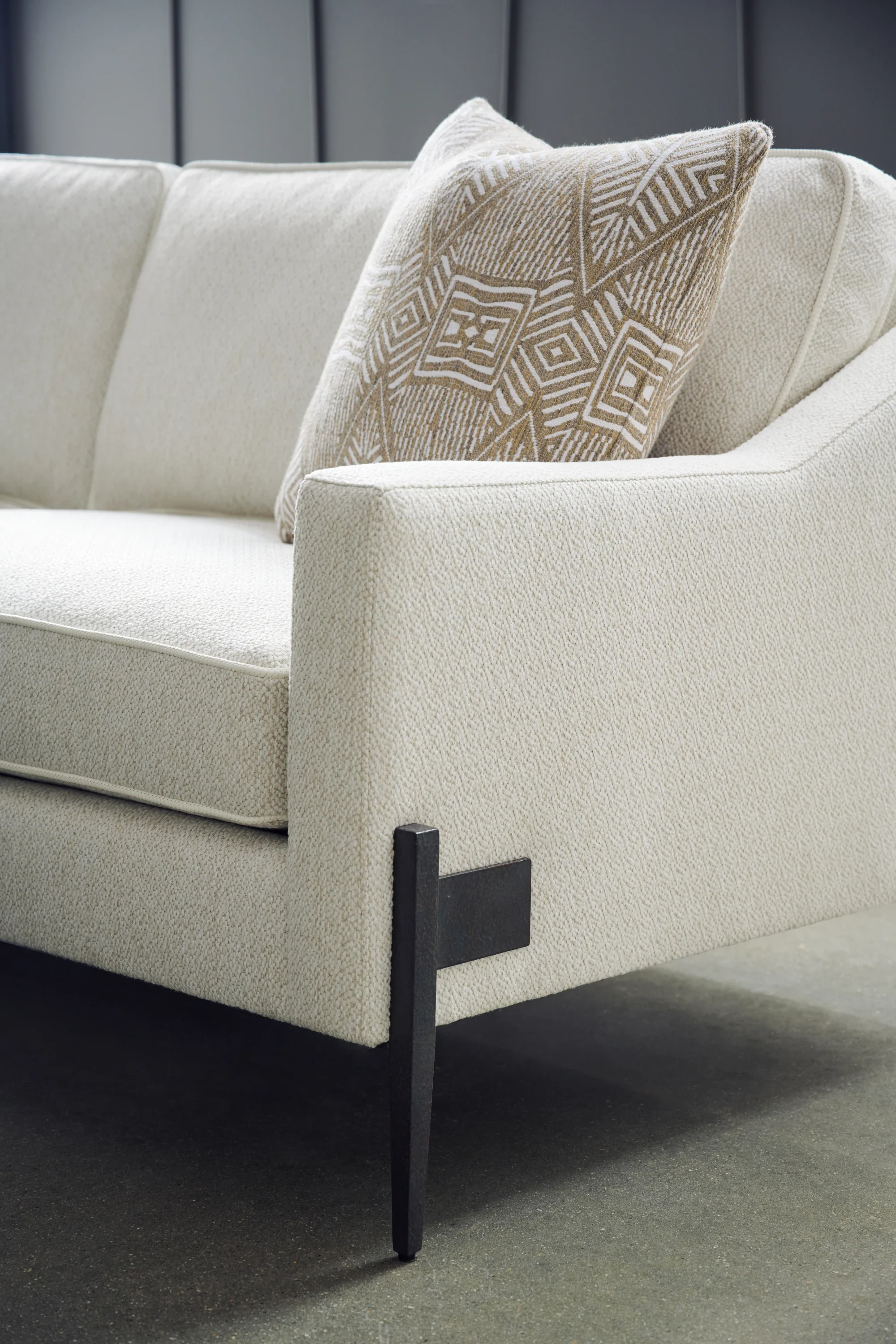 Remix Sofa - Image 5