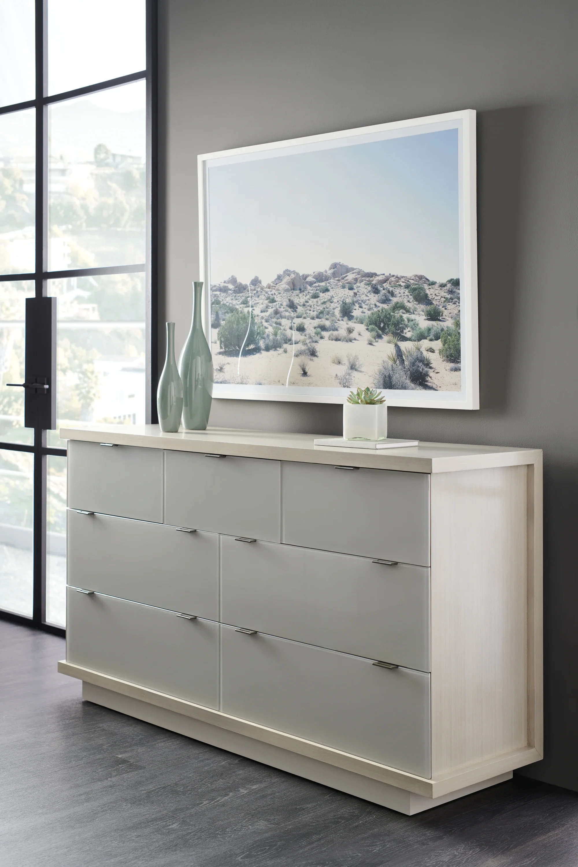Expressions Dresser - Image 2