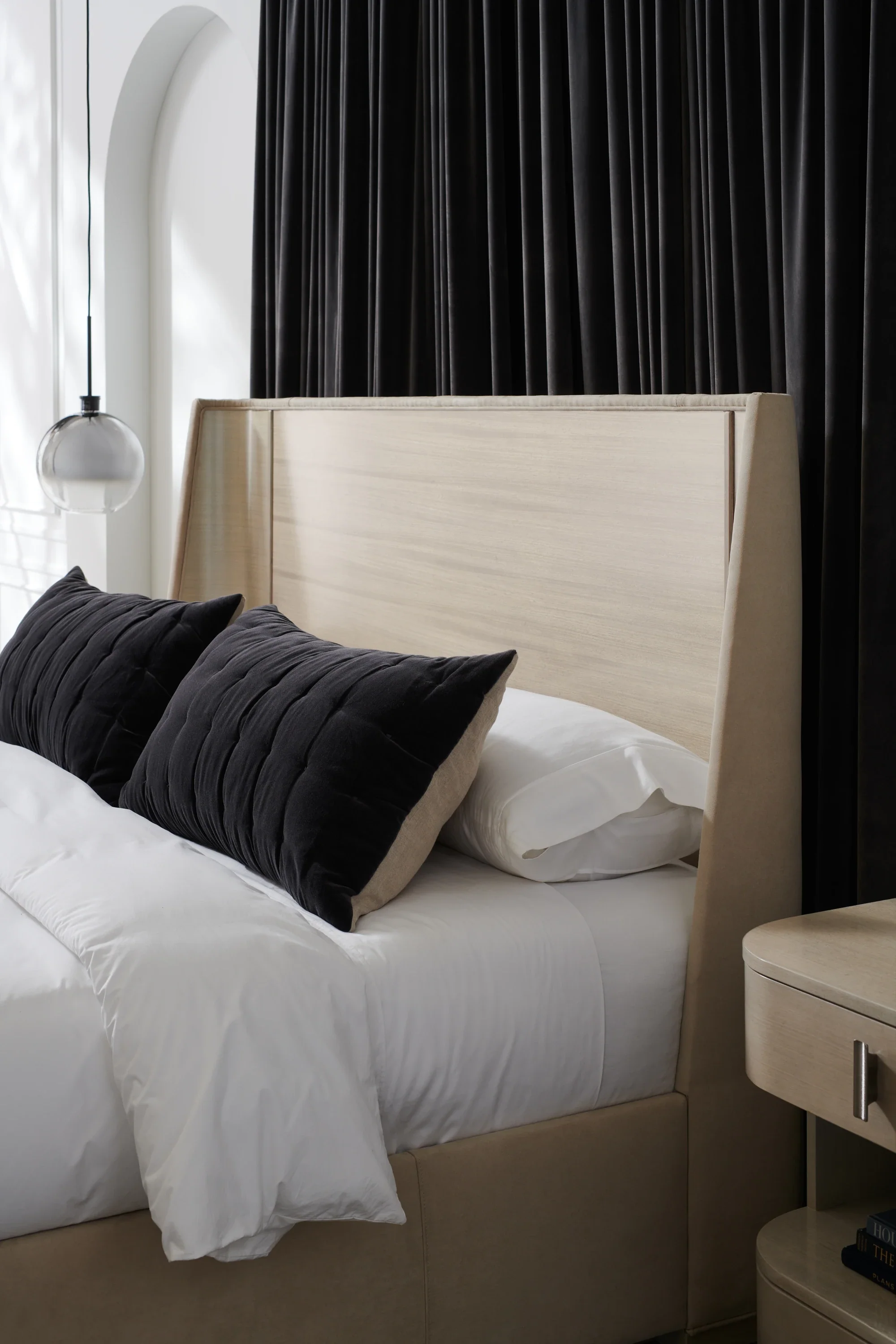 Da Vita Platform Bed Kg/Ck Fb - Image 4