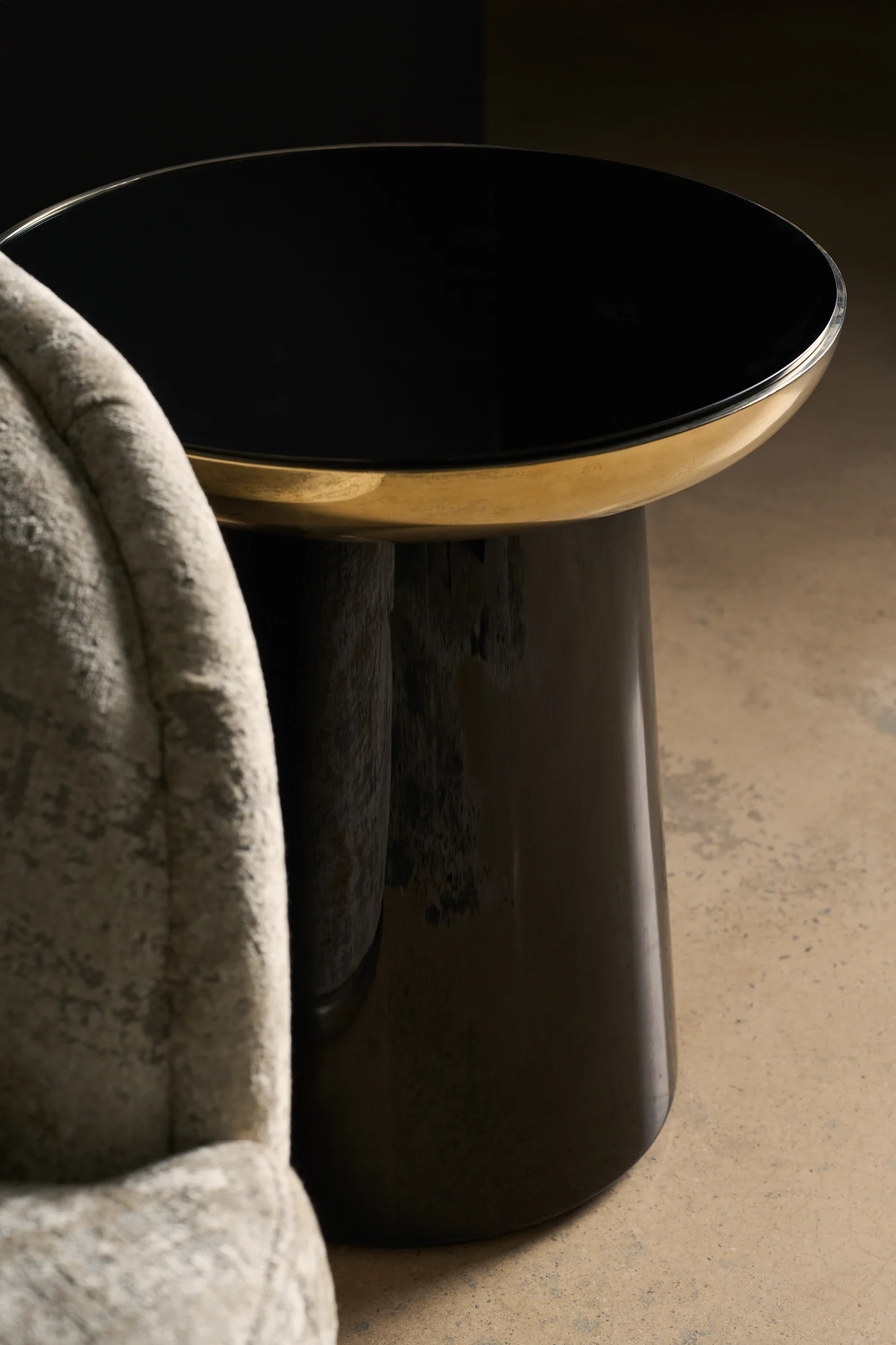 Umbra Side Table - Image 3