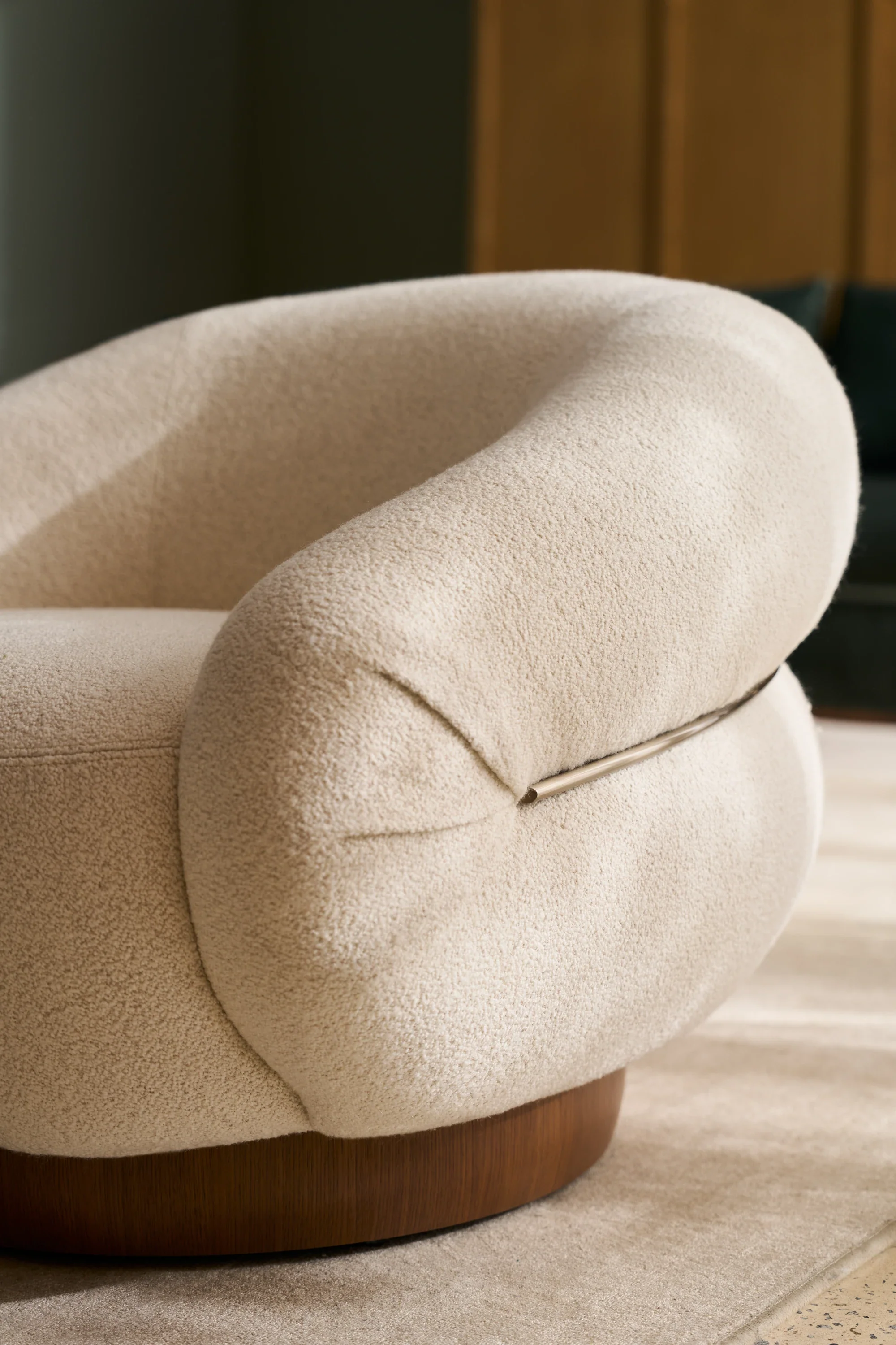 Smoosh Swivel Chair - Image 2