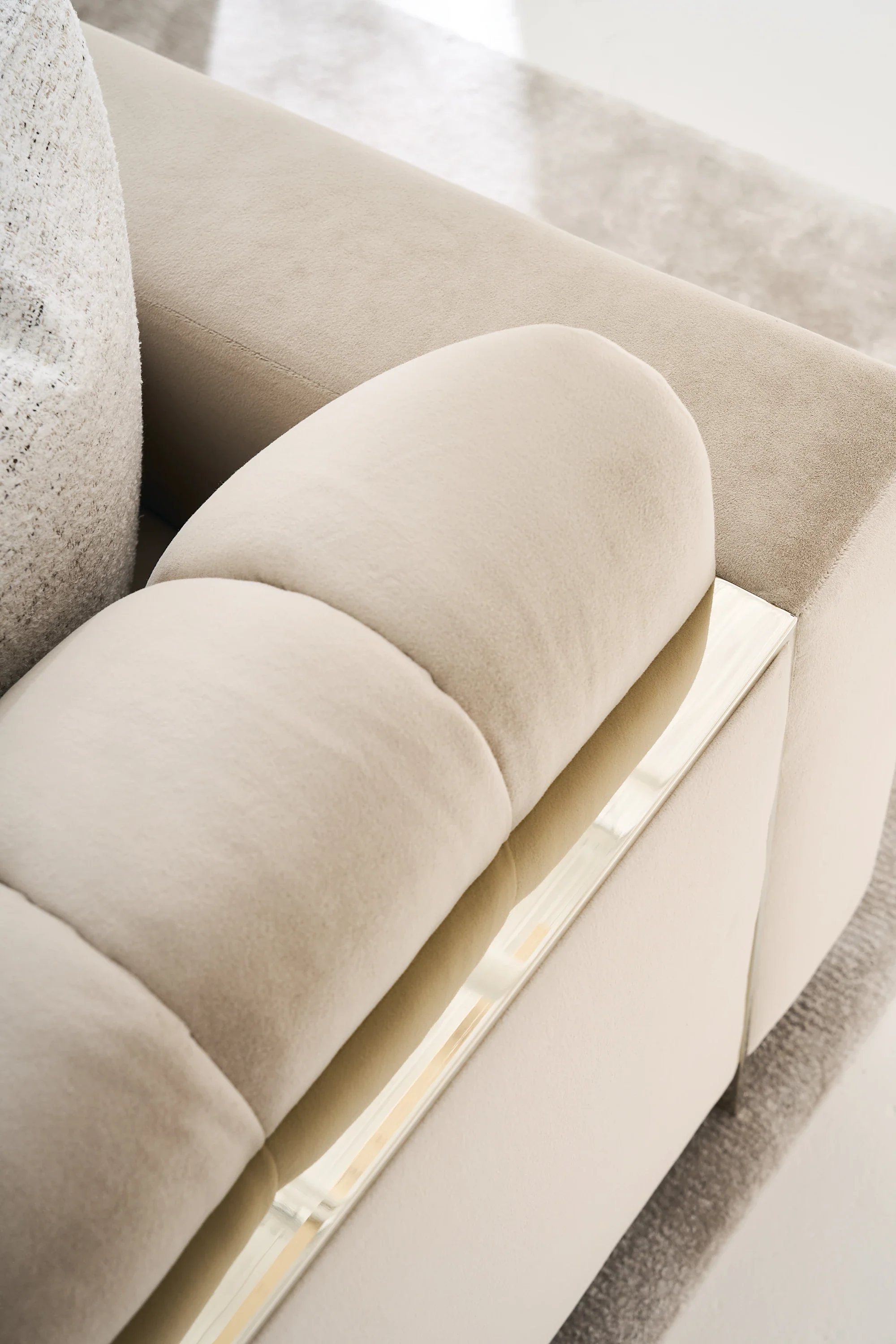 105 Well Balanced Sofa - Image 4