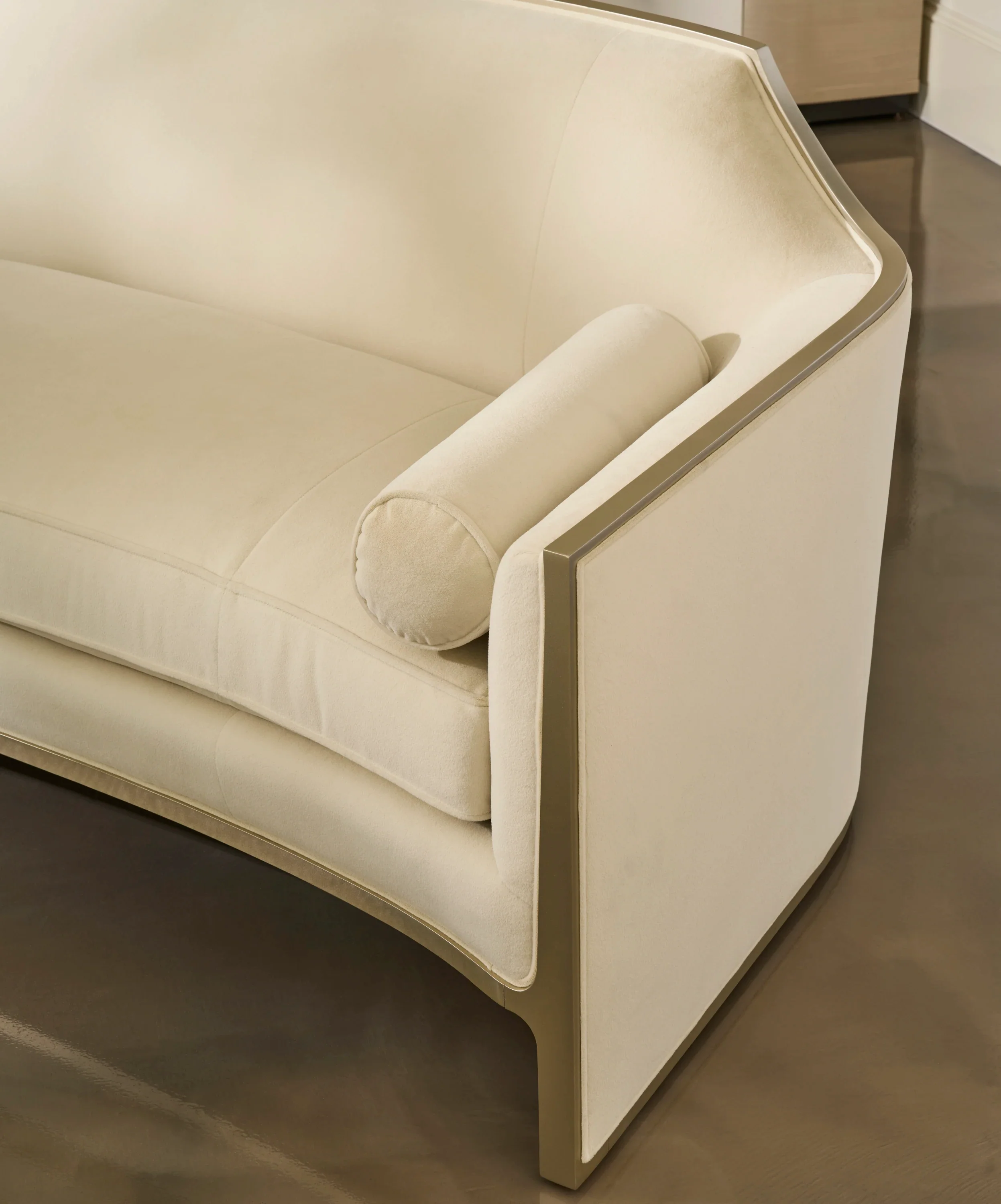 The Cat'S Meow Sofa - Image 3