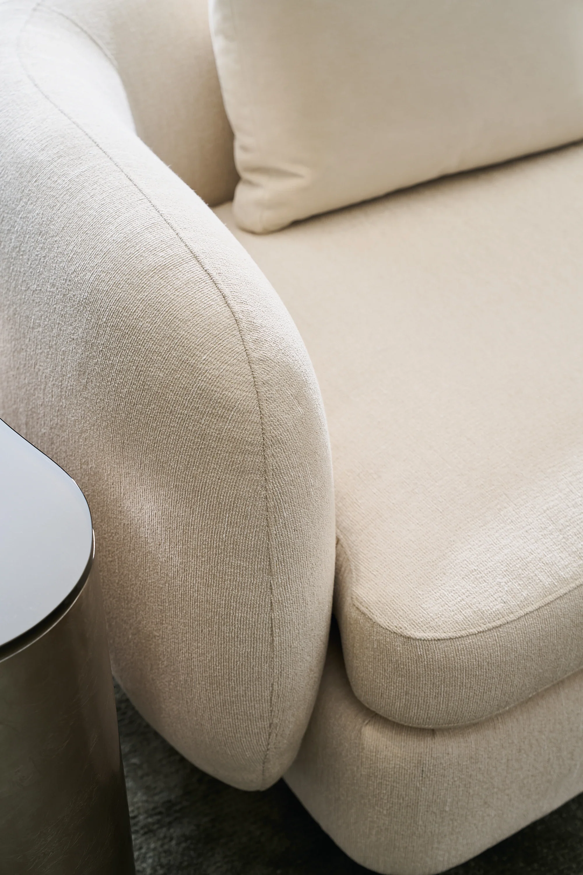 Lumi Laf Loveseat - Image 5